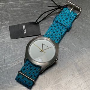 Nixon Mod Silver & Teal Blue Paisley Dot Strap